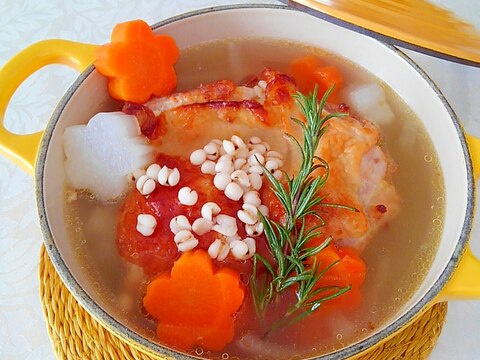 風邪や肌荒れに★生姜はと麦チキンスープ